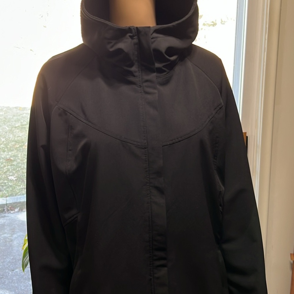 Kirkland Signature Softshell Jacket, Black Womens XXL Like New, Faux Fur Lining